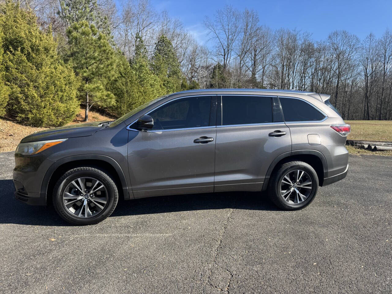 2016 TOYOTA Highlander