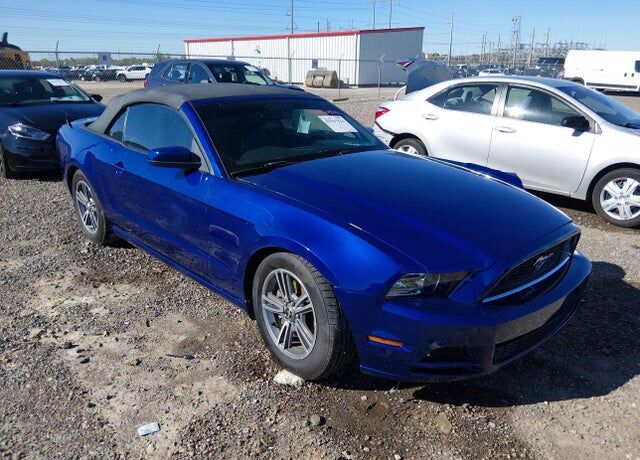 2013 FORD Mustang