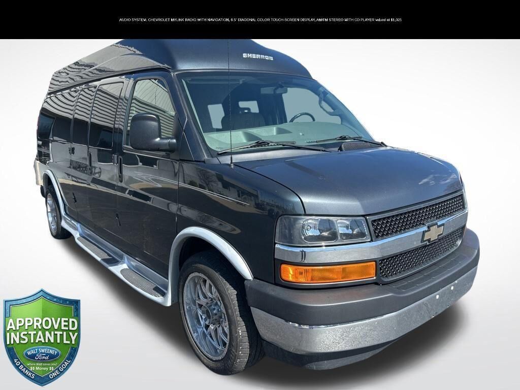 2017 CHEVROLET Express