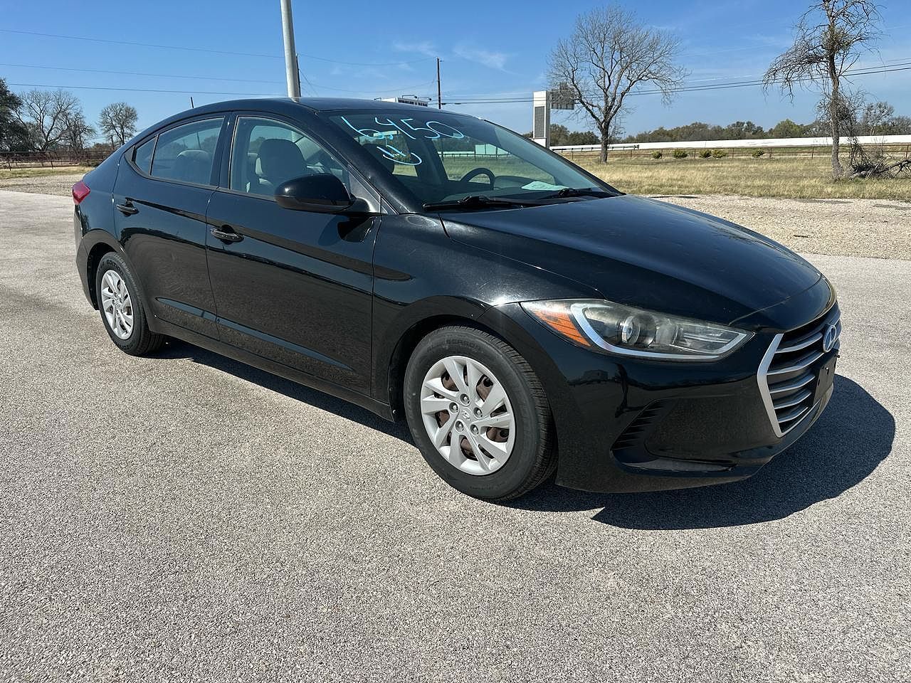 2017 HYUNDAI Elantra