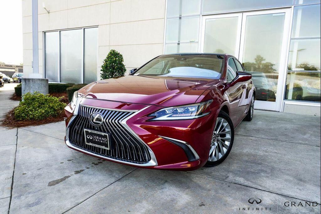2020 LEXUS ES