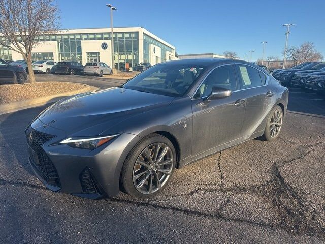 2023 LEXUS IS