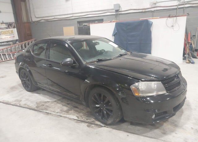 2014 DODGE Avenger