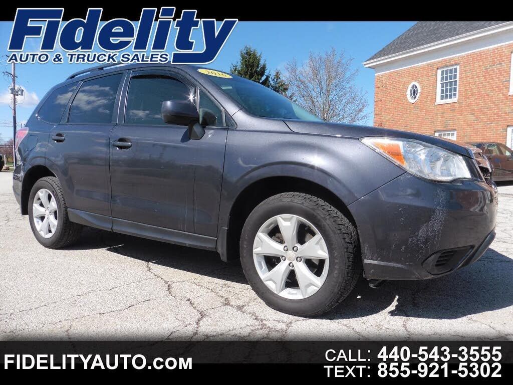 2016 SUBARU Forester