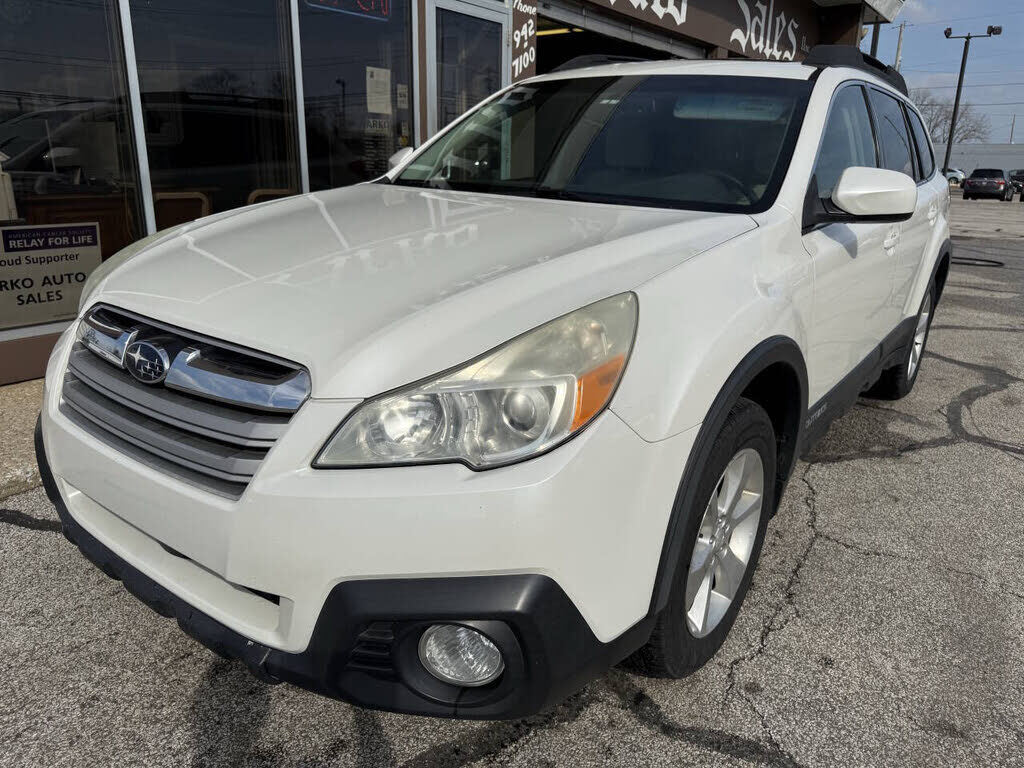 2013 SUBARU Outback