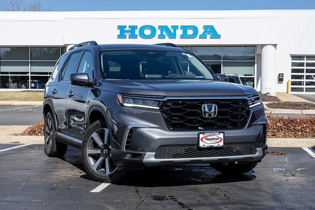 2025 HONDA Pilot
