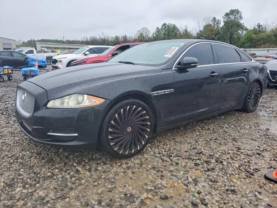 2013 JAGUAR XJ