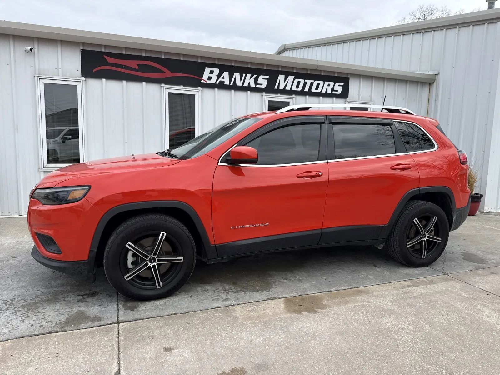 2021 JEEP Cherokee