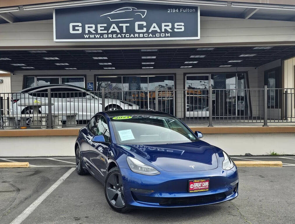 2021 TESLA Model 3