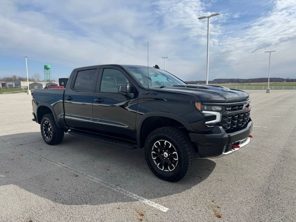 2024 CHEVROLET Silverado