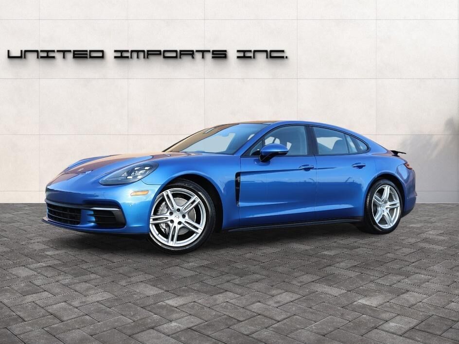 2017 PORSCHE Panamera
