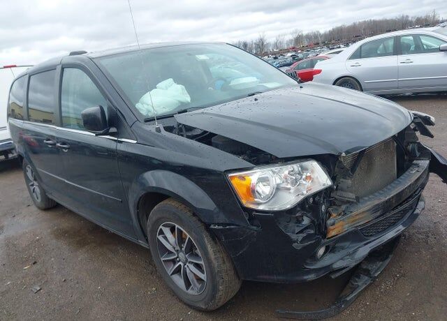 2017 DODGE Grand Caravan