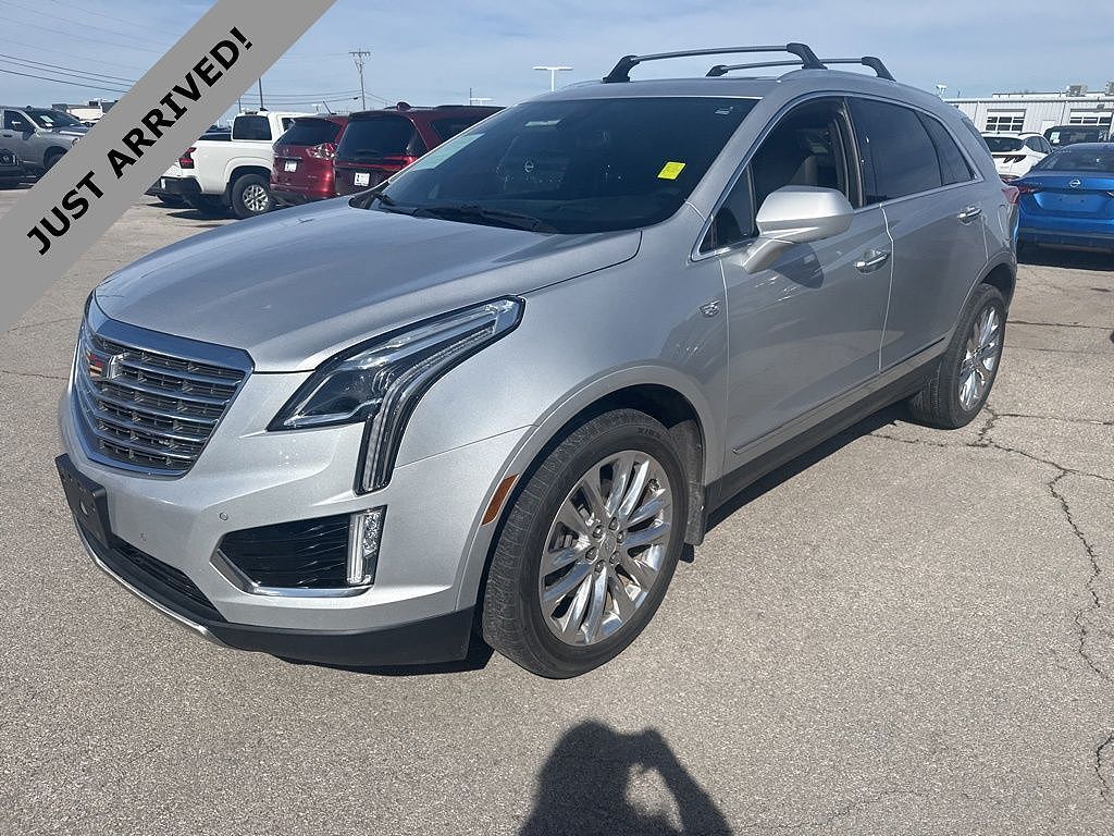 2017 CADILLAC XT5