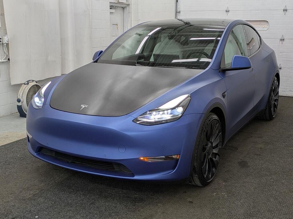 2022 TESLA Model Y