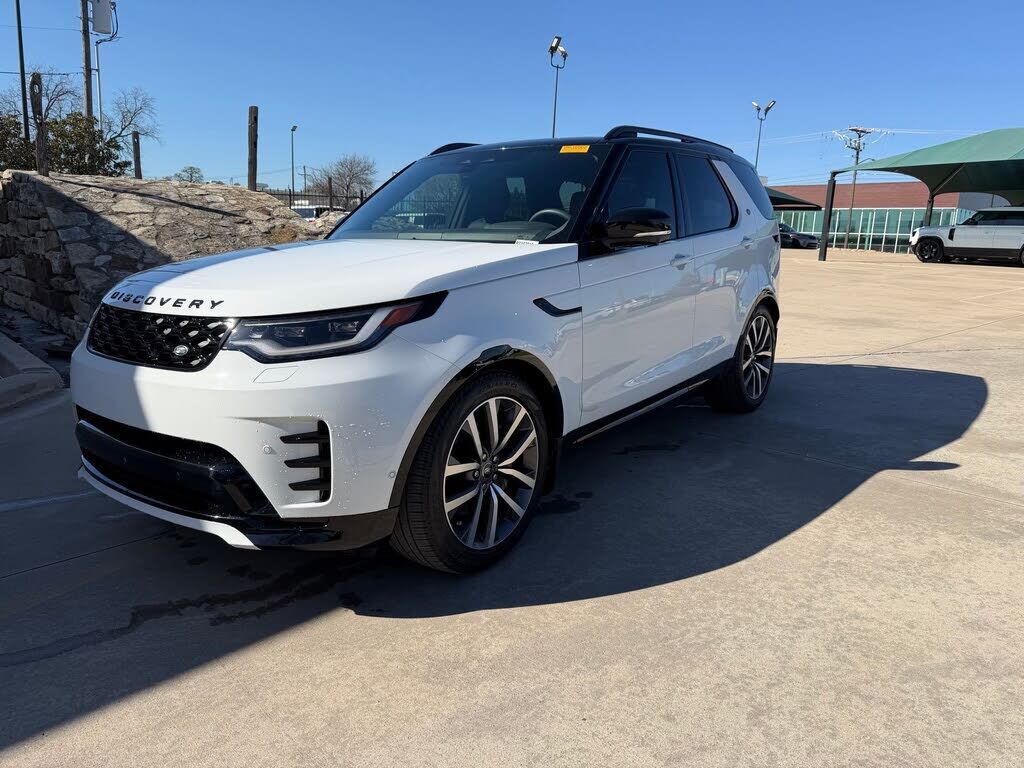 2024 LAND ROVER Discovery