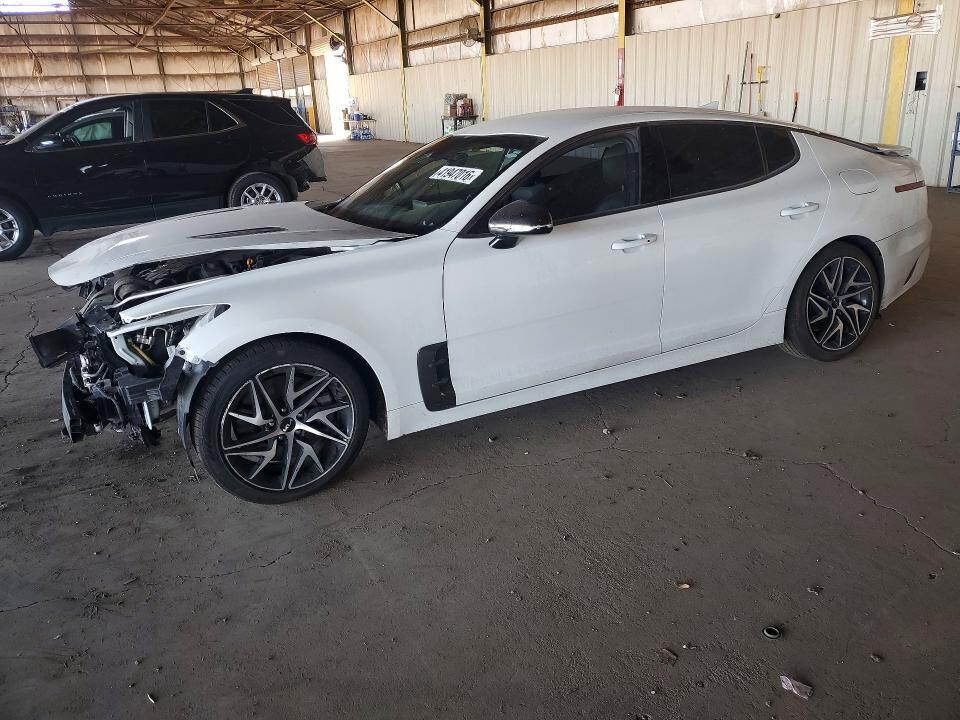 2022 KIA Stinger
