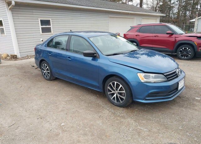 2016 VOLKSWAGEN Jetta