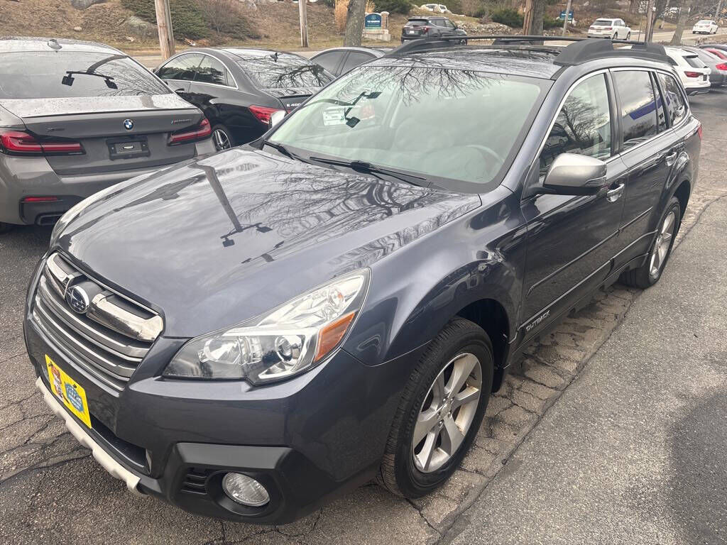 2014 SUBARU Outback