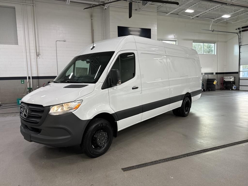2025 MERCEDES-BENZ Sprinter