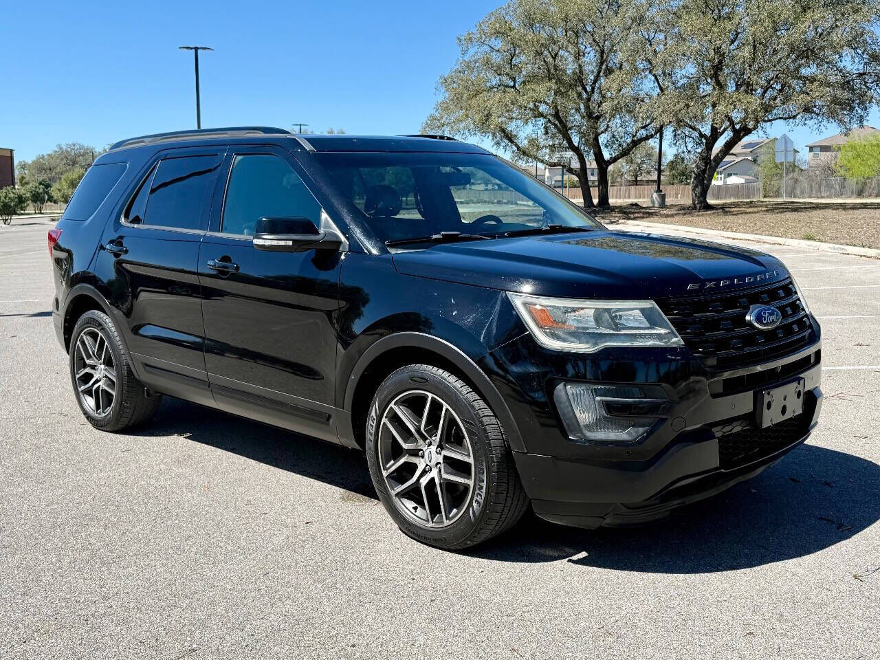 2016 FORD Explorer