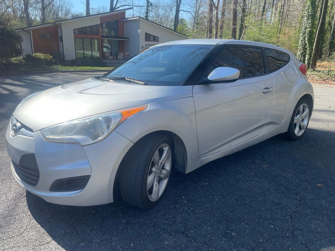 2012 HYUNDAI Veloster