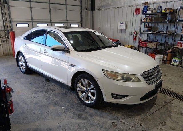 2010 FORD Taurus