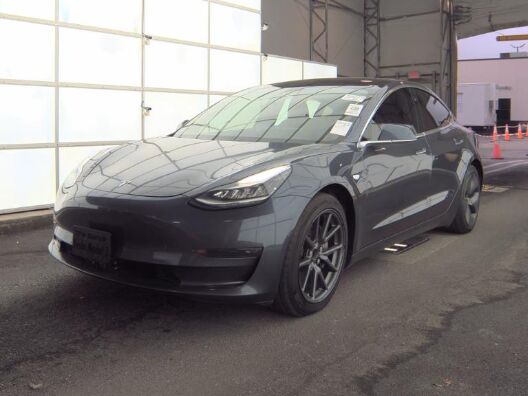 2018 TESLA Model 3