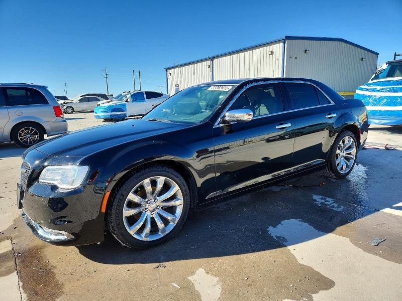2019 CHRYSLER 300