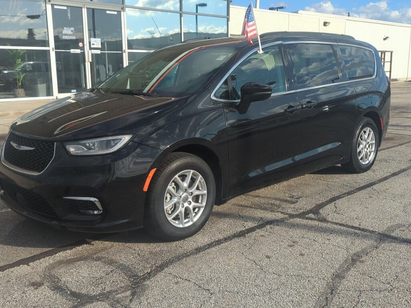 2022 CHRYSLER Pacifica
