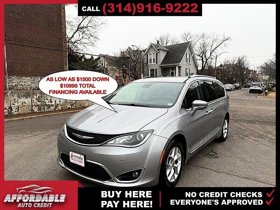 2017 CHRYSLER Pacifica
