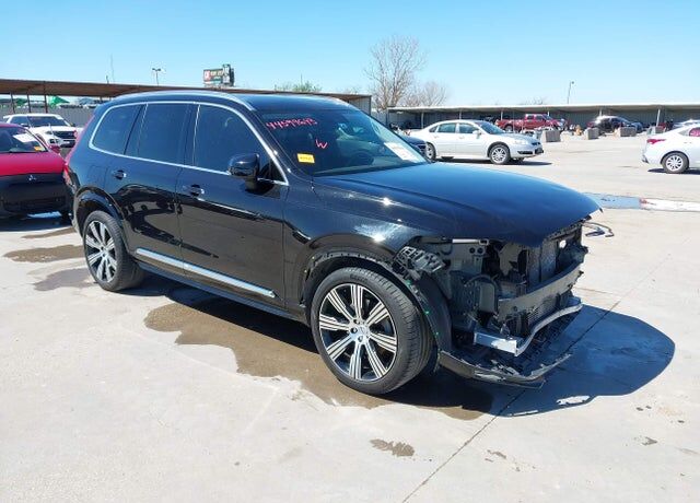 2021 VOLVO XC90