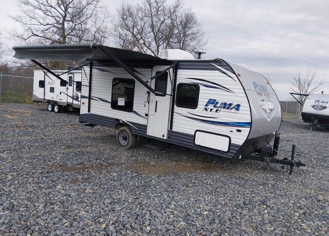2018 FOREST RIVER Puma Towables