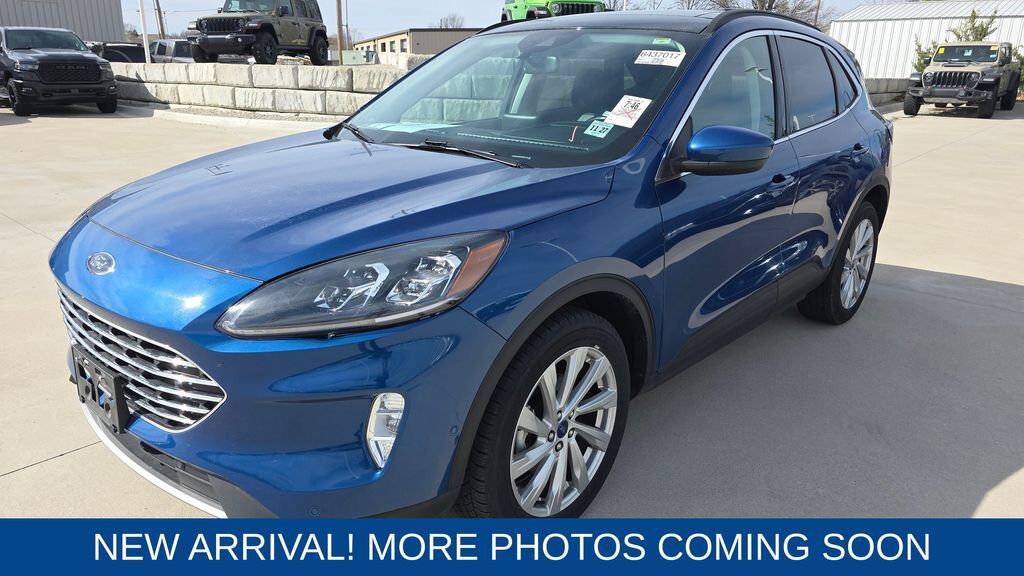 2022 FORD Escape