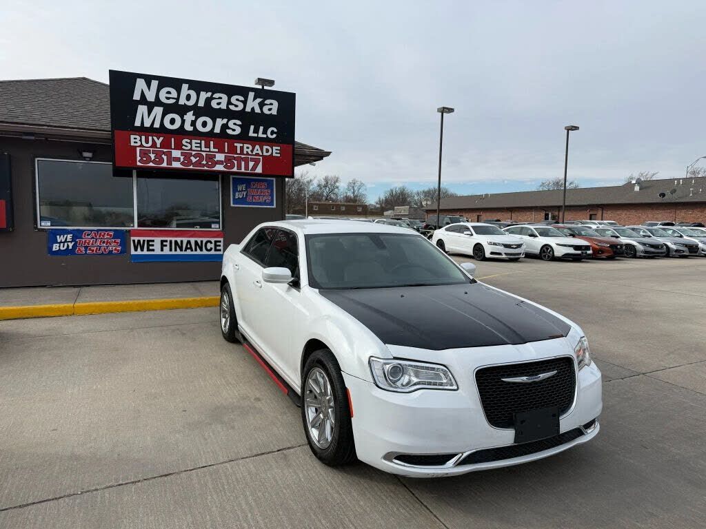2016 CHRYSLER 300
