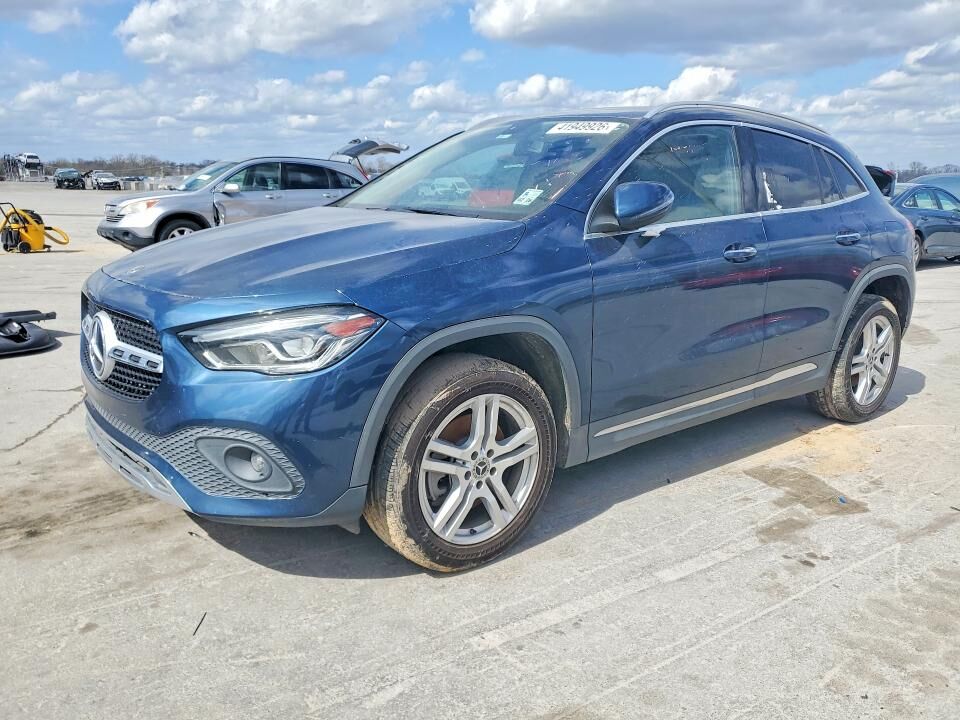 2021 MERCEDES-BENZ GLA-Class