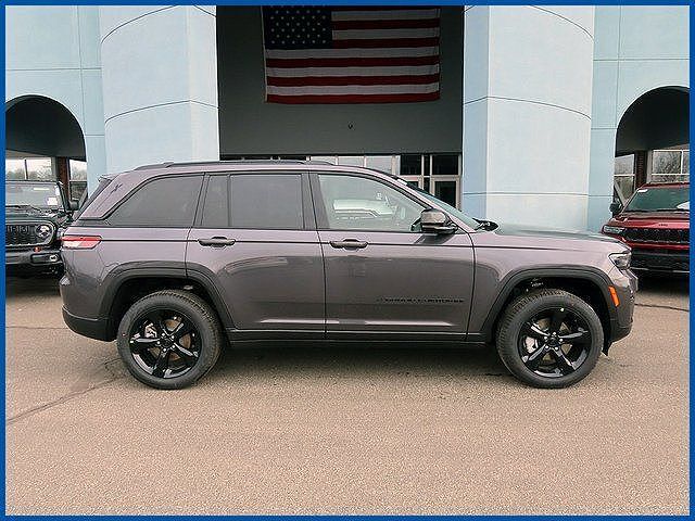 2025 JEEP Grand Cherokee