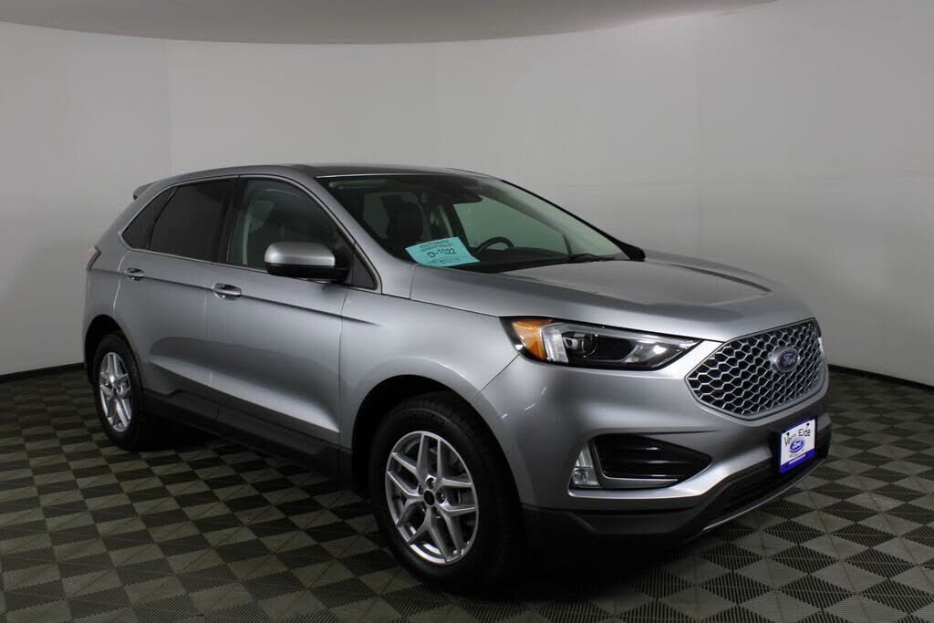 2023 FORD Edge