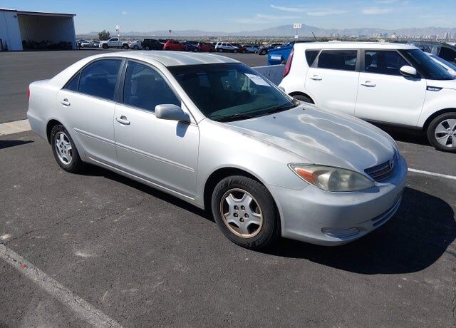 2002 TOYOTA Camry