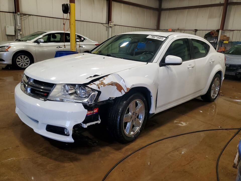 2014 DODGE Avenger