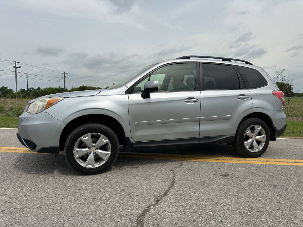2014 SUBARU Forester