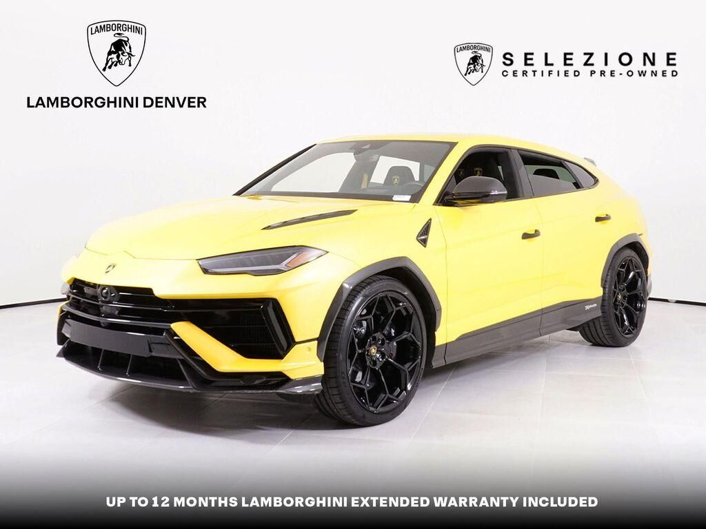 2024 LAMBORGHINI URUS