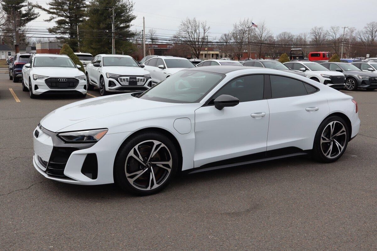 2023 AUDI e-tron GT