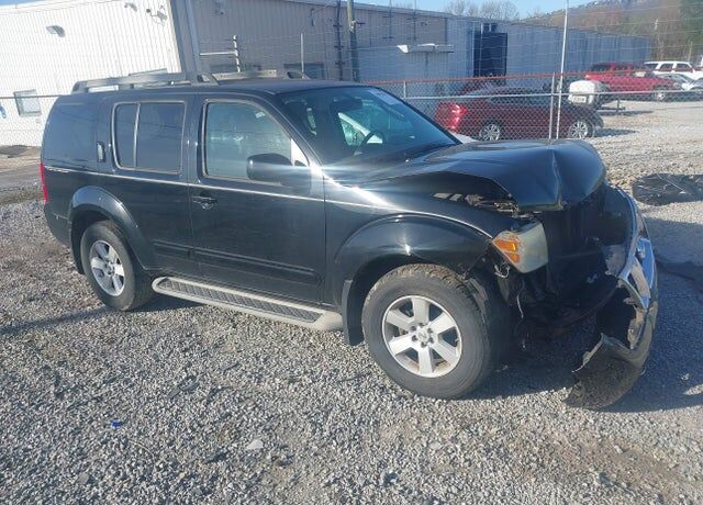 2011 NISSAN Pathfinder