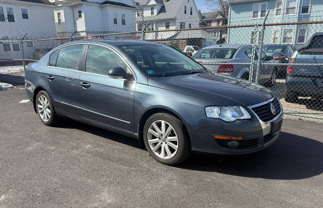 2010 VOLKSWAGEN Passat