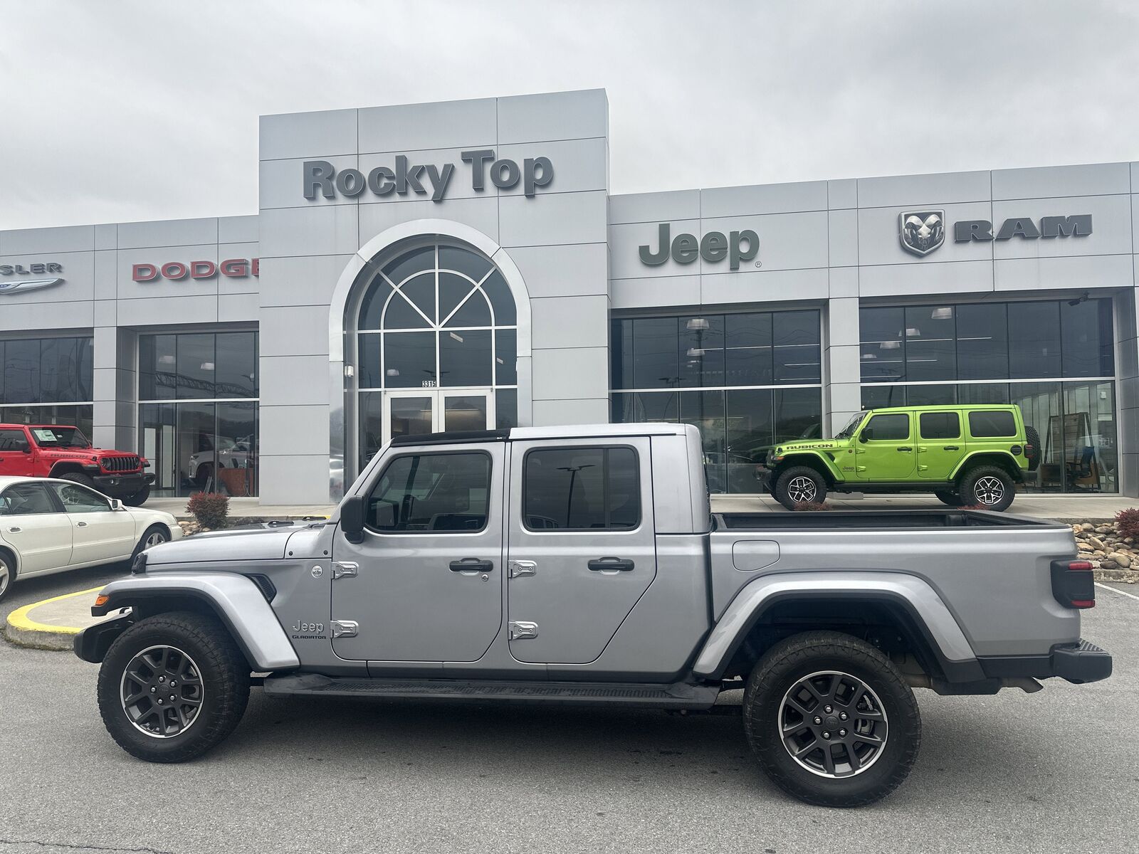 2021 JEEP Gladiator