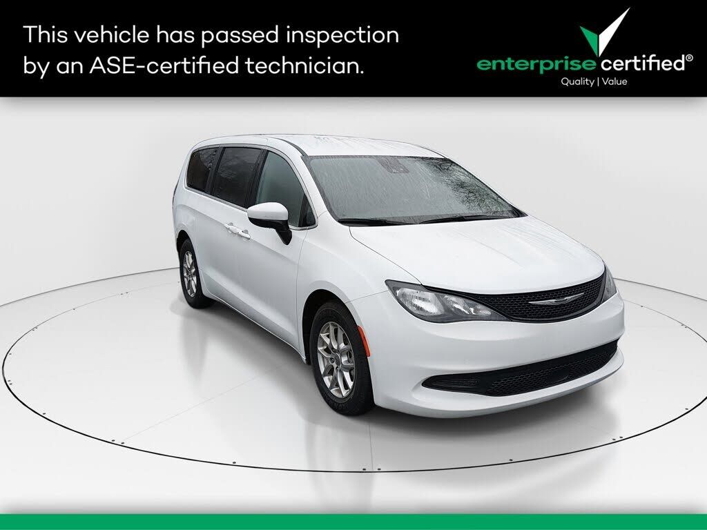 2023 CHRYSLER Voyager