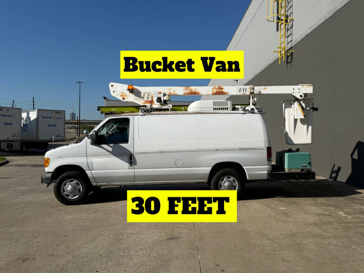 2006 FORD E-350