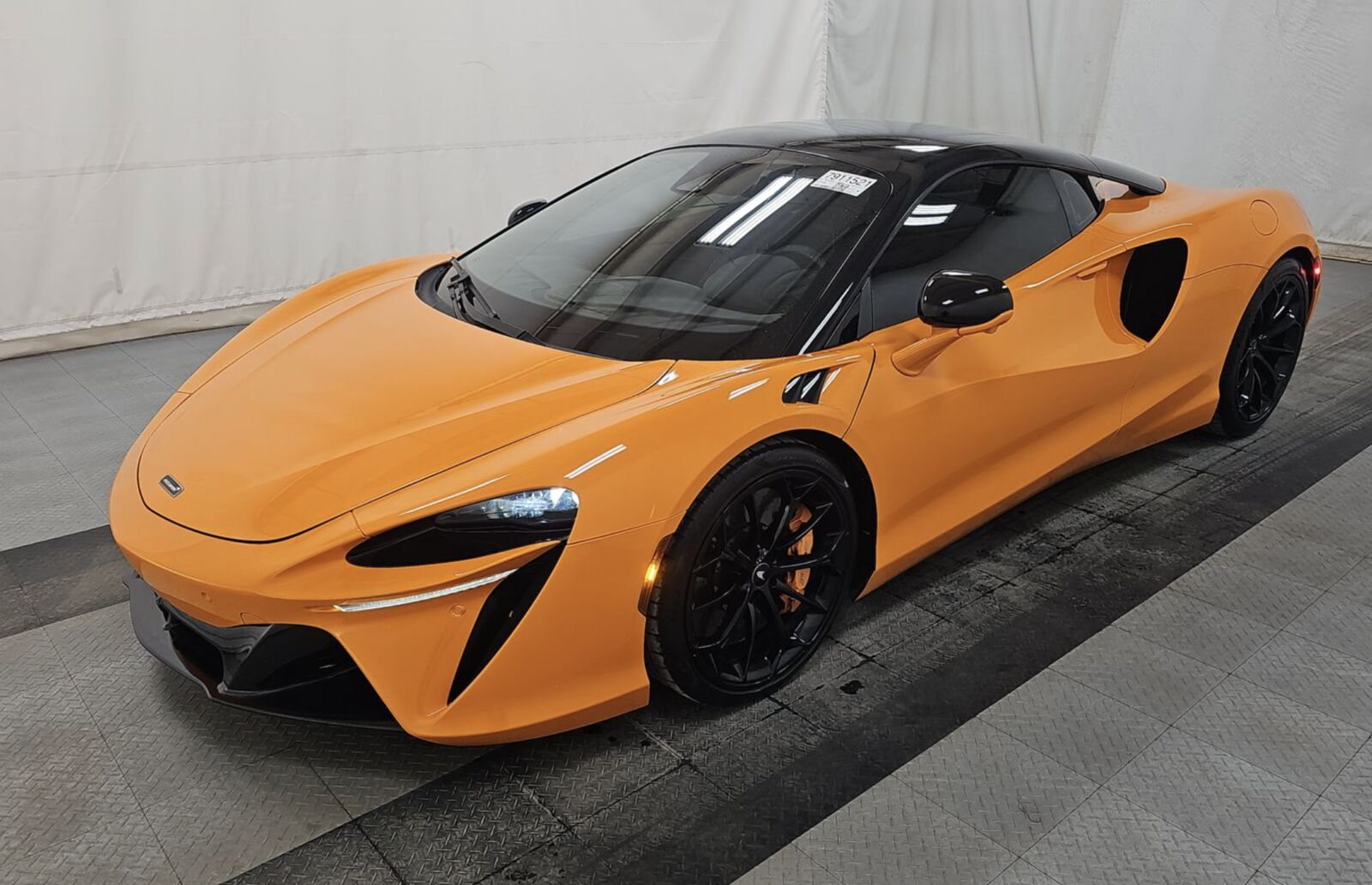 2023 MCLAREN ARTURA