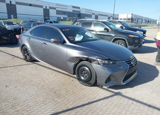 2018 LEXUS IS