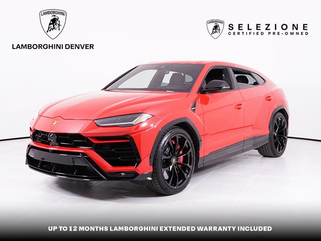 2022 LAMBORGHINI URUS